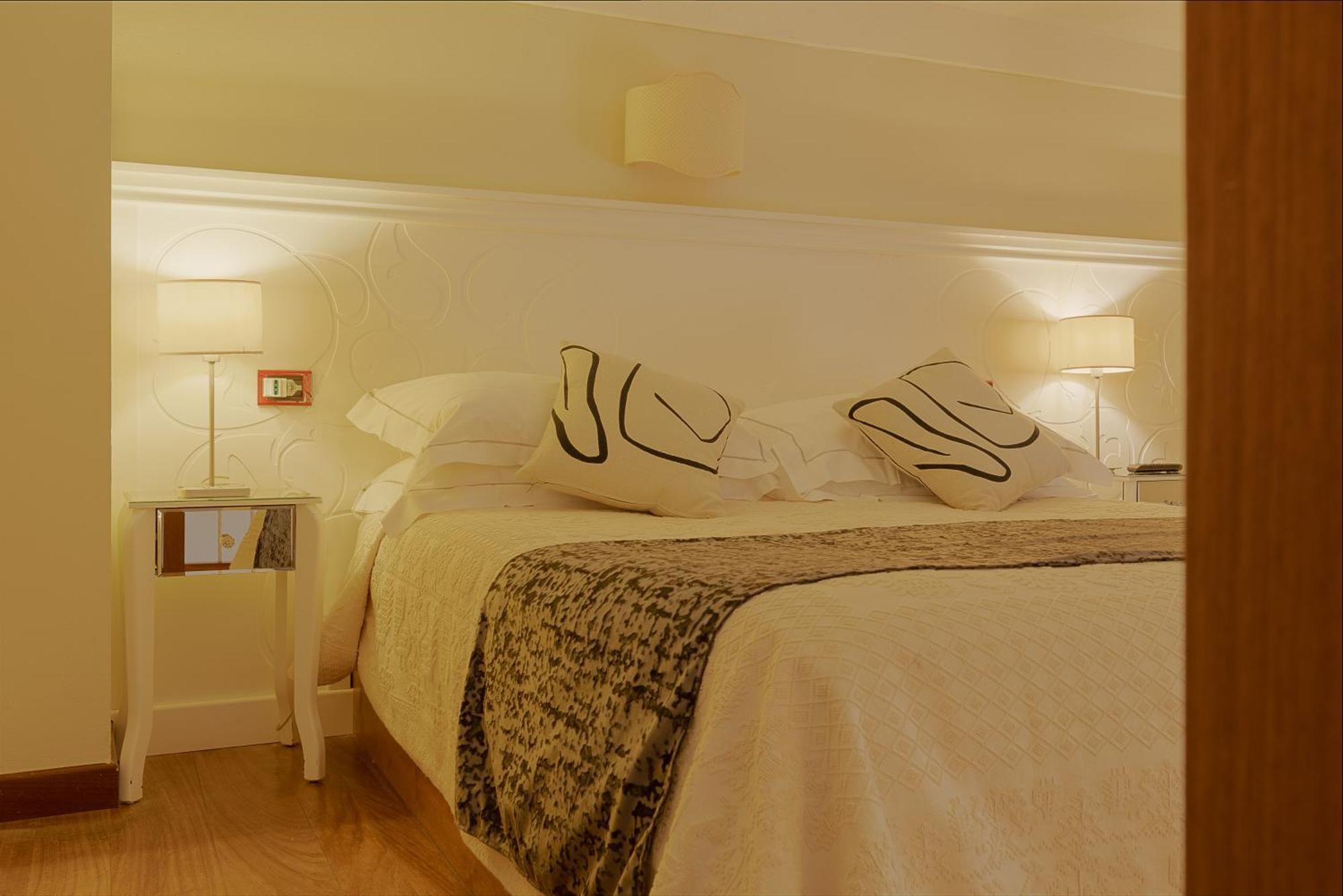 ホテル Palazzo Pischedda ボーザ 部屋 写真