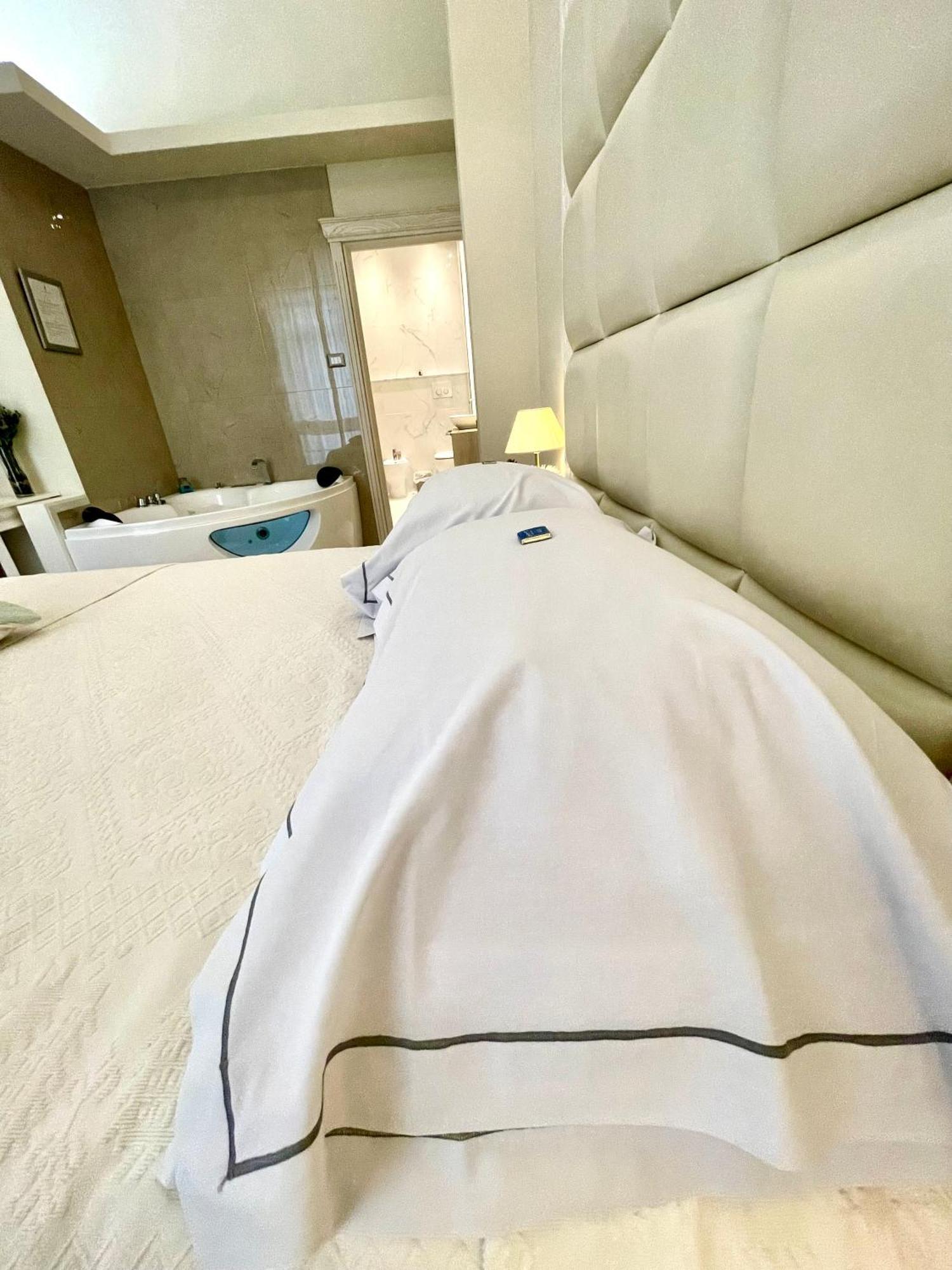 ホテル Palazzo Pischedda ボーザ エクステリア 写真